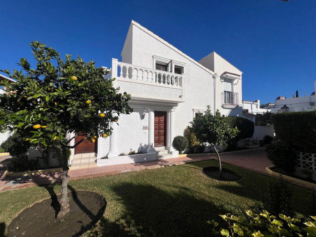 Semi-Detached House Estepona