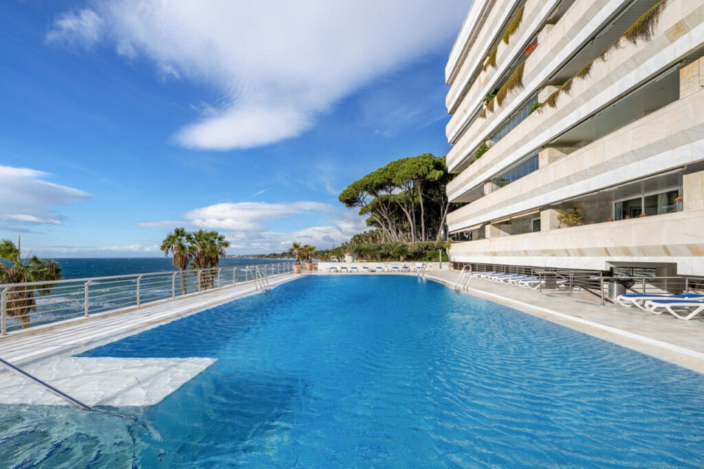Middle Floor Apartment Marbella