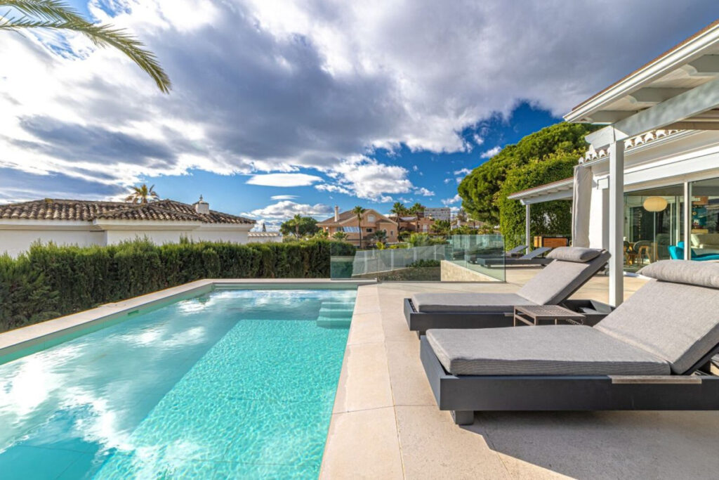 Detached Villa Las Chapas