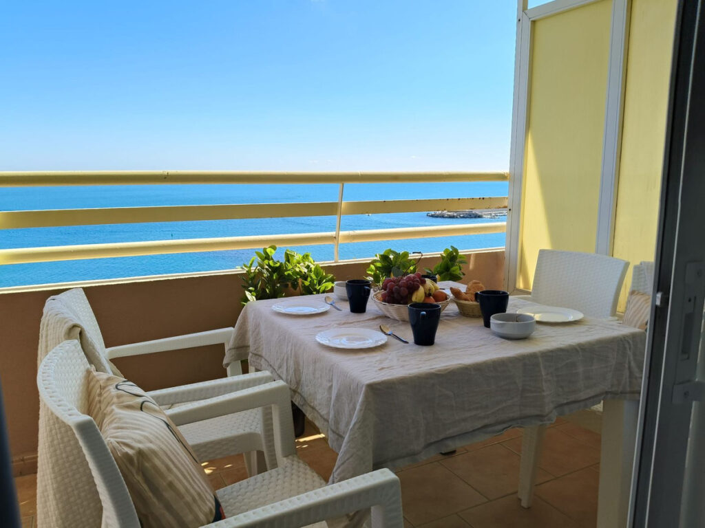 Middle Floor Apartment Fuengirola