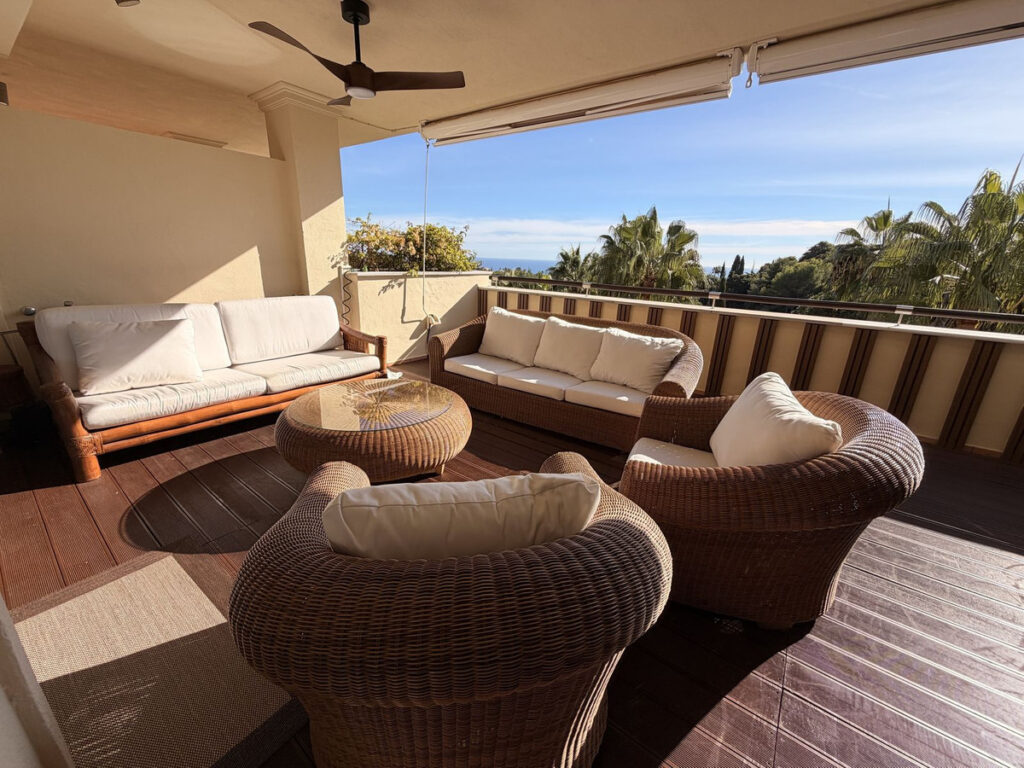 Middle Floor Apartment Sierra Blanca