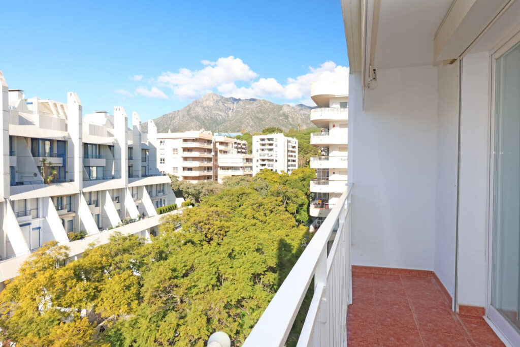 Middle Floor Apartment Marbella