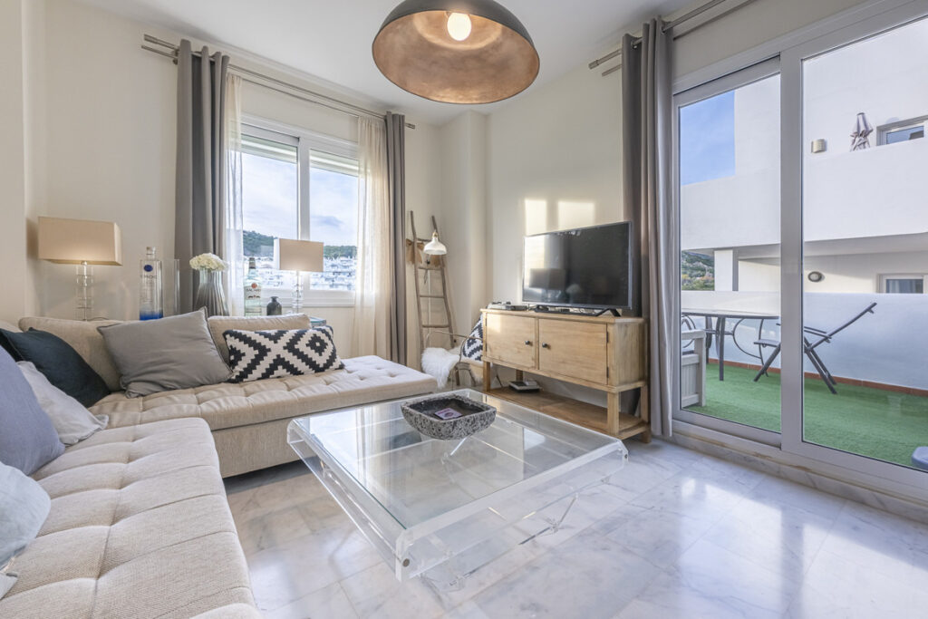 Middle Floor Apartment Estepona