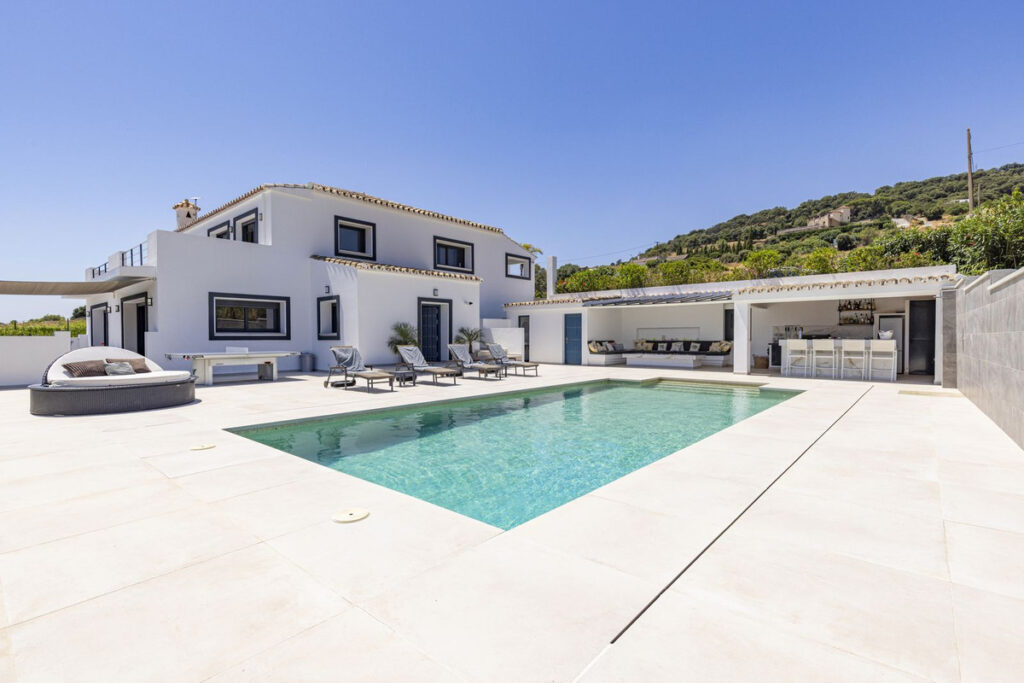 Detached Villa Casares