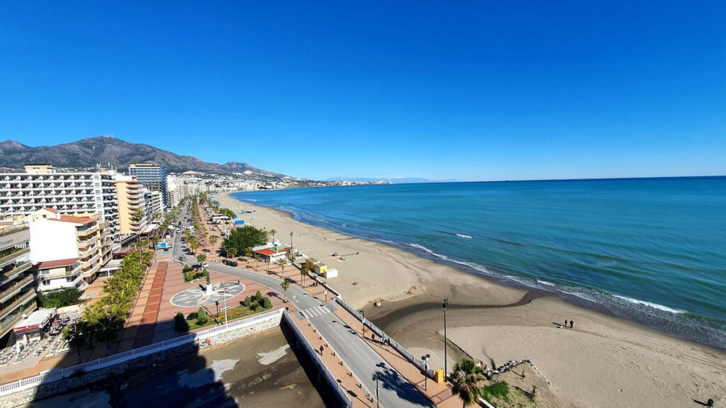 Middle Floor Apartment Fuengirola