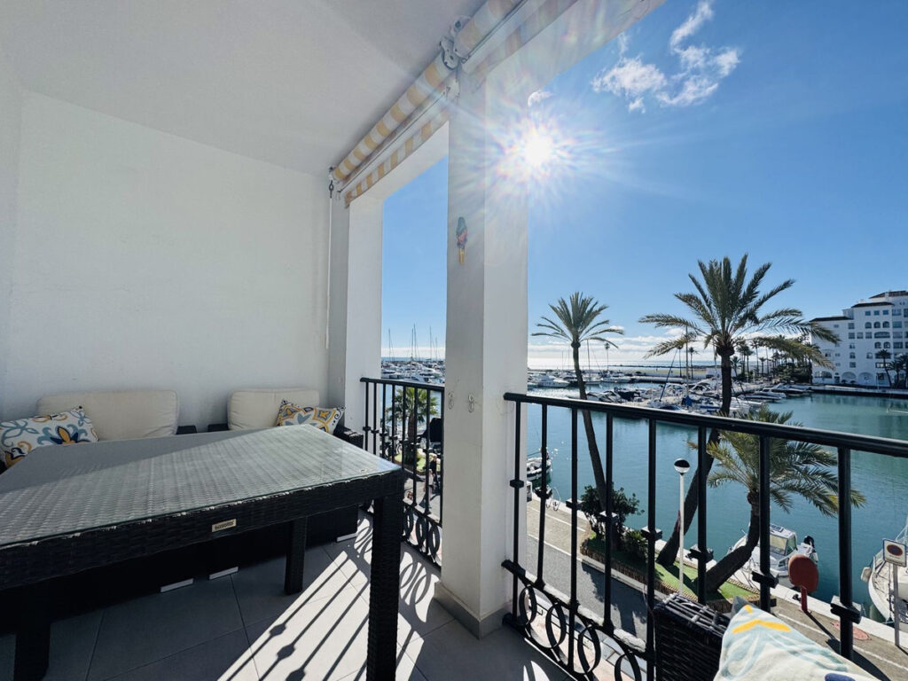 Middle Floor Apartment La Duquesa