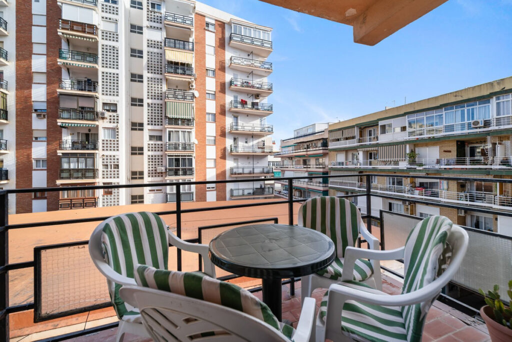 Middle Floor Apartment Fuengirola