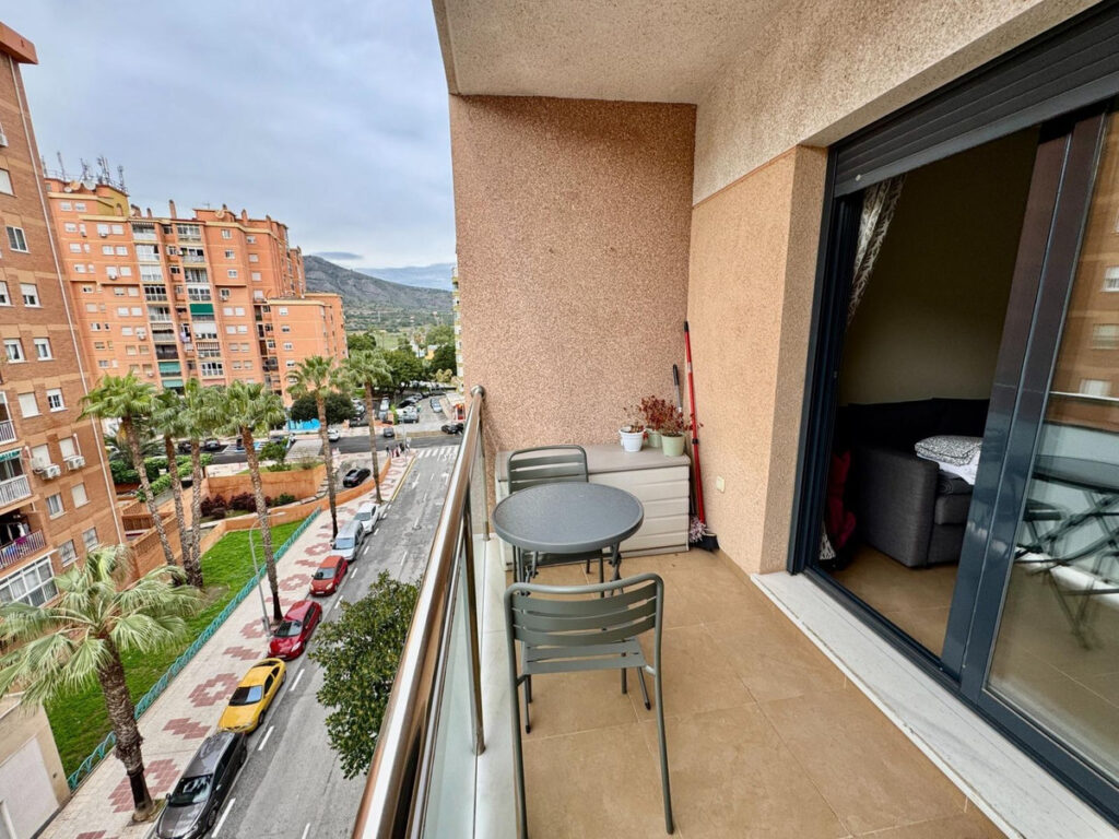 Middle Floor Apartment Torremolinos Centro