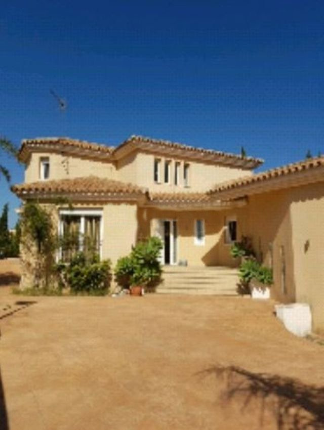 Detached Villa El Pinillo