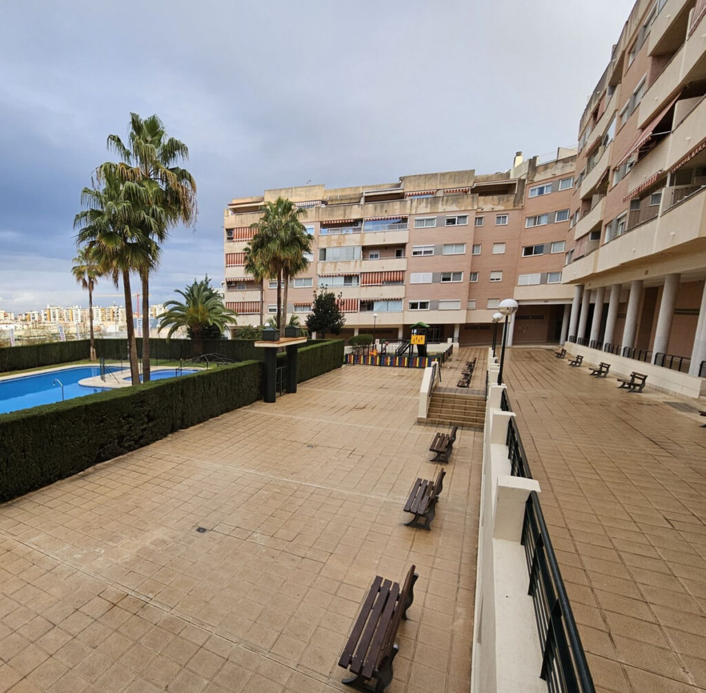 Middle Floor Apartment Las Lagunas