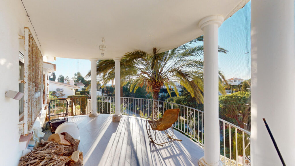 Detached Villa Benajarafe