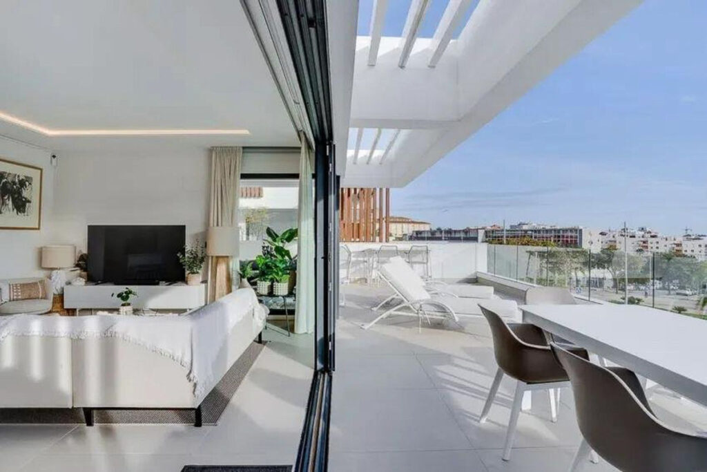 Middle Floor Apartment Estepona