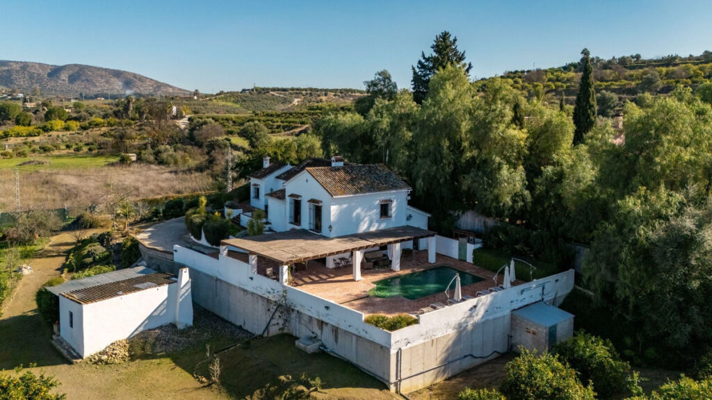 Finca – Cortijo Alhaurín el Grande