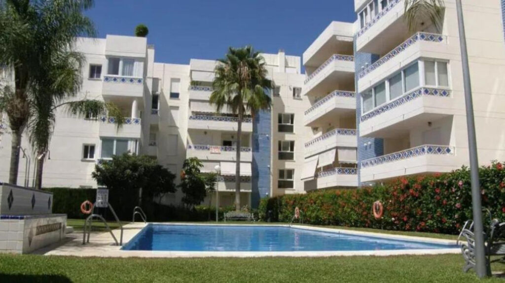 Middle Floor Apartment Marbella