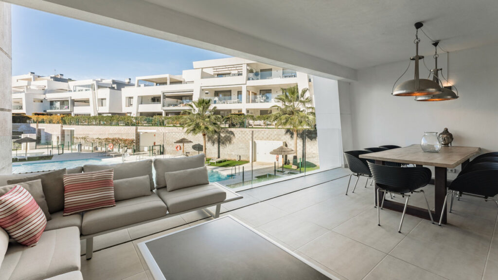 Middle Floor Apartment Estepona