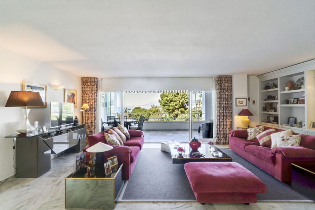 Middle Floor Apartment Torre Real