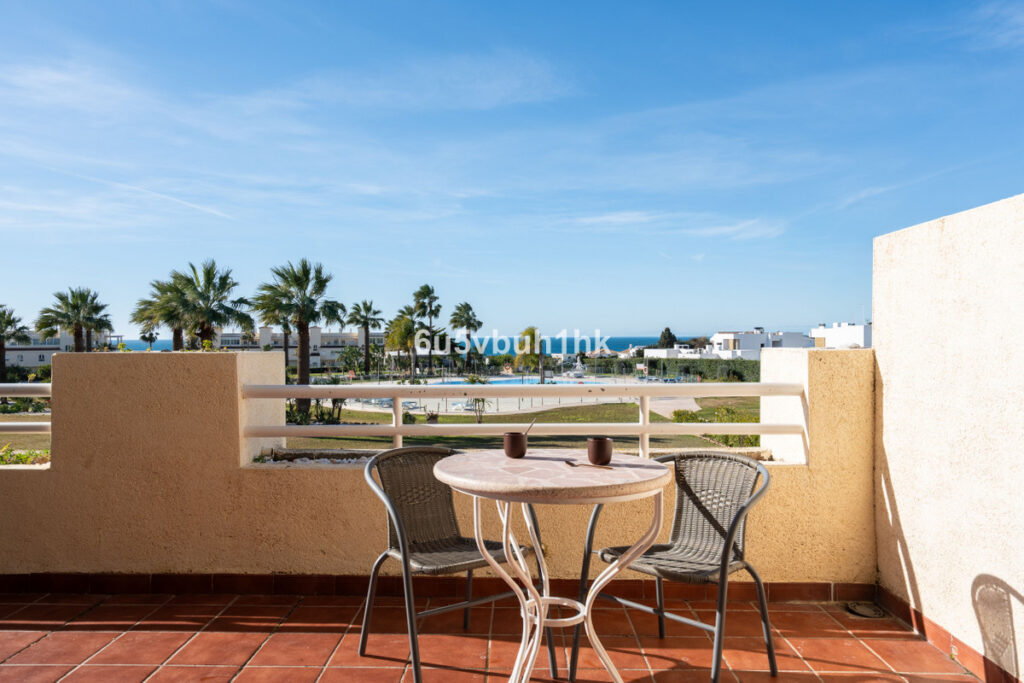 Middle Floor Apartment El Chaparral