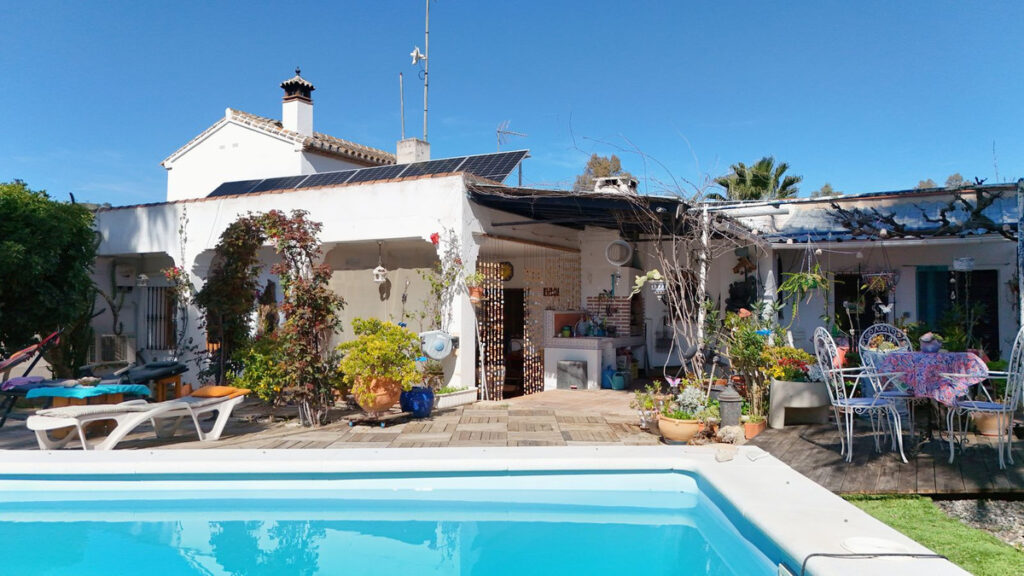 Semi-Detached House CoÃn