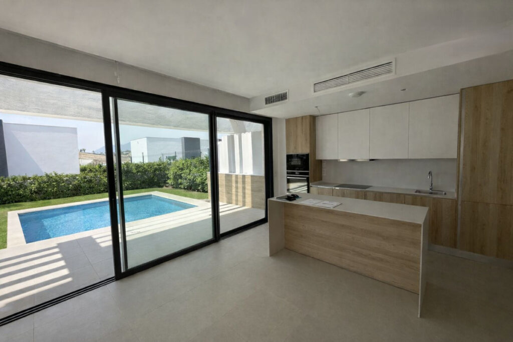 Semi-Detached House Estepona