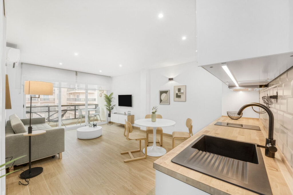 Middle Floor Apartment La Carihuela