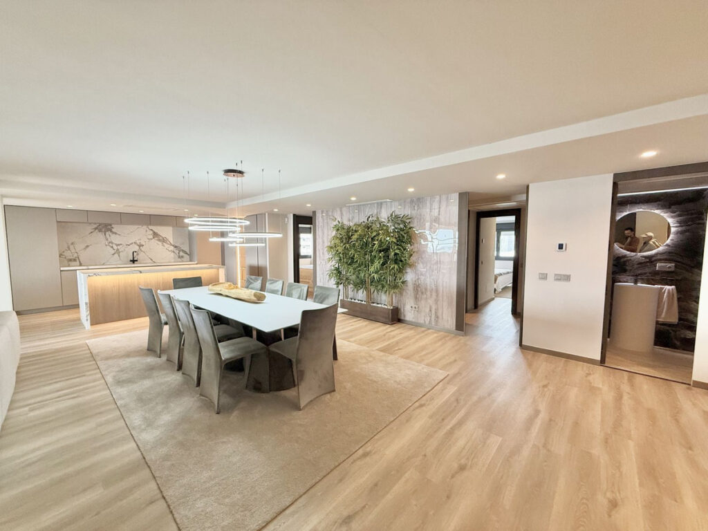 Middle Floor Apartment Puerto Banús