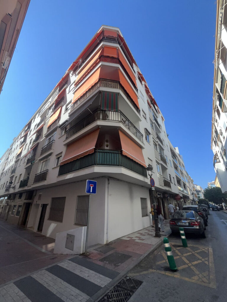 Middle Floor Apartment Estepona