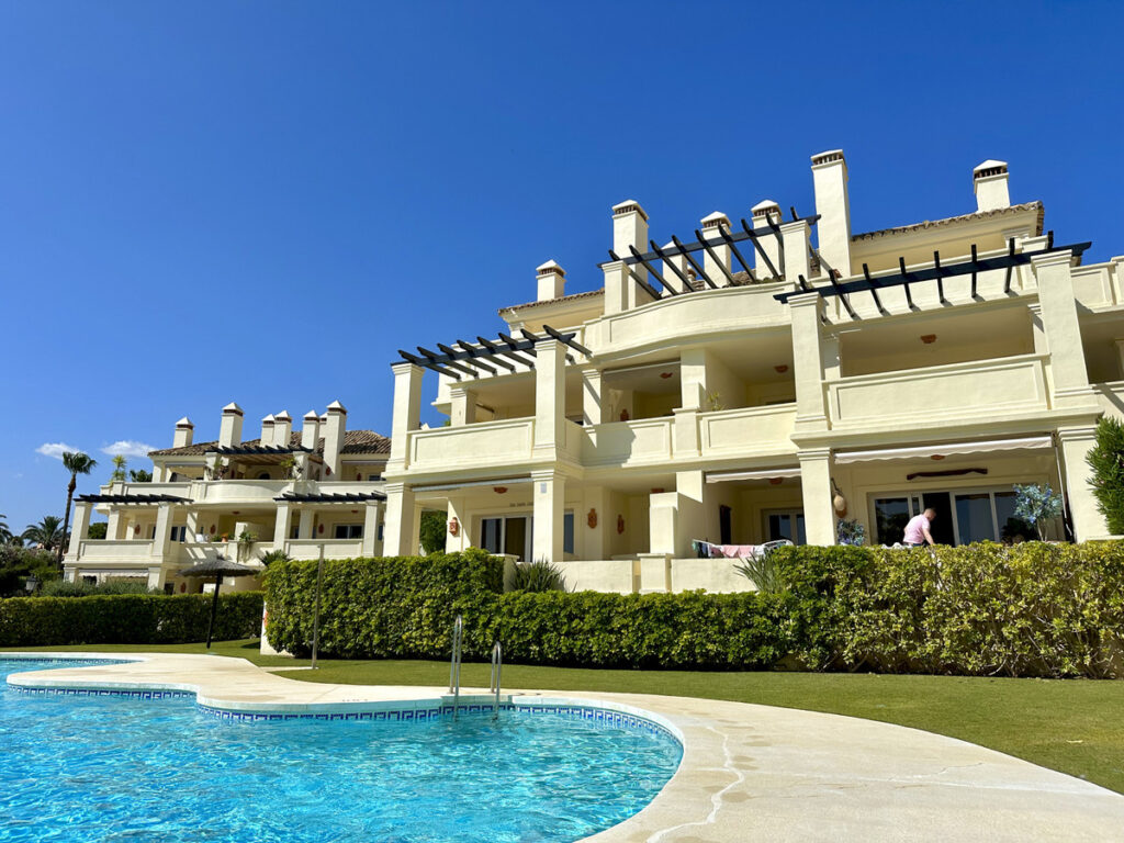 Middle Floor Apartment Casares