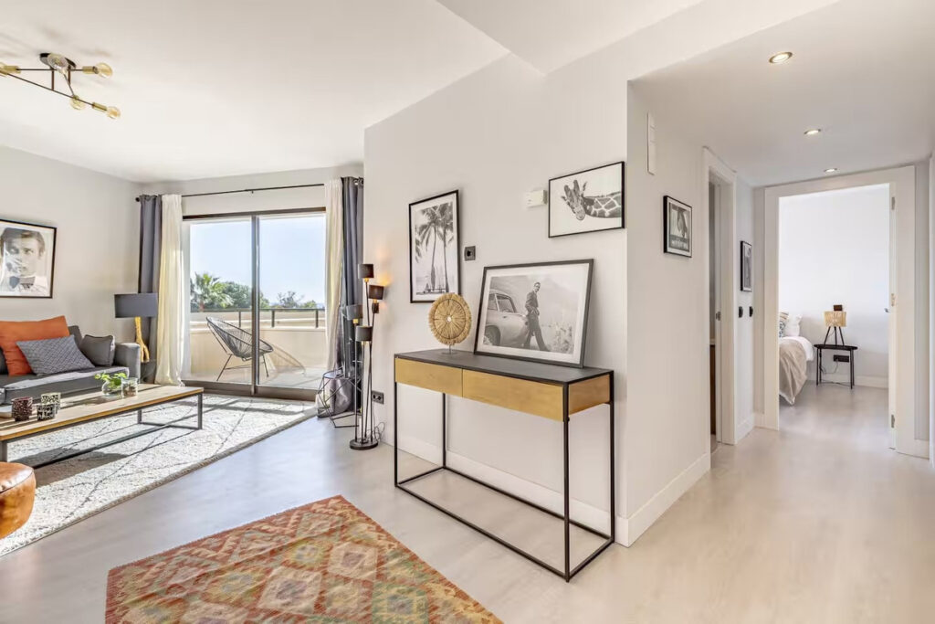 Middle Floor Apartment Estepona