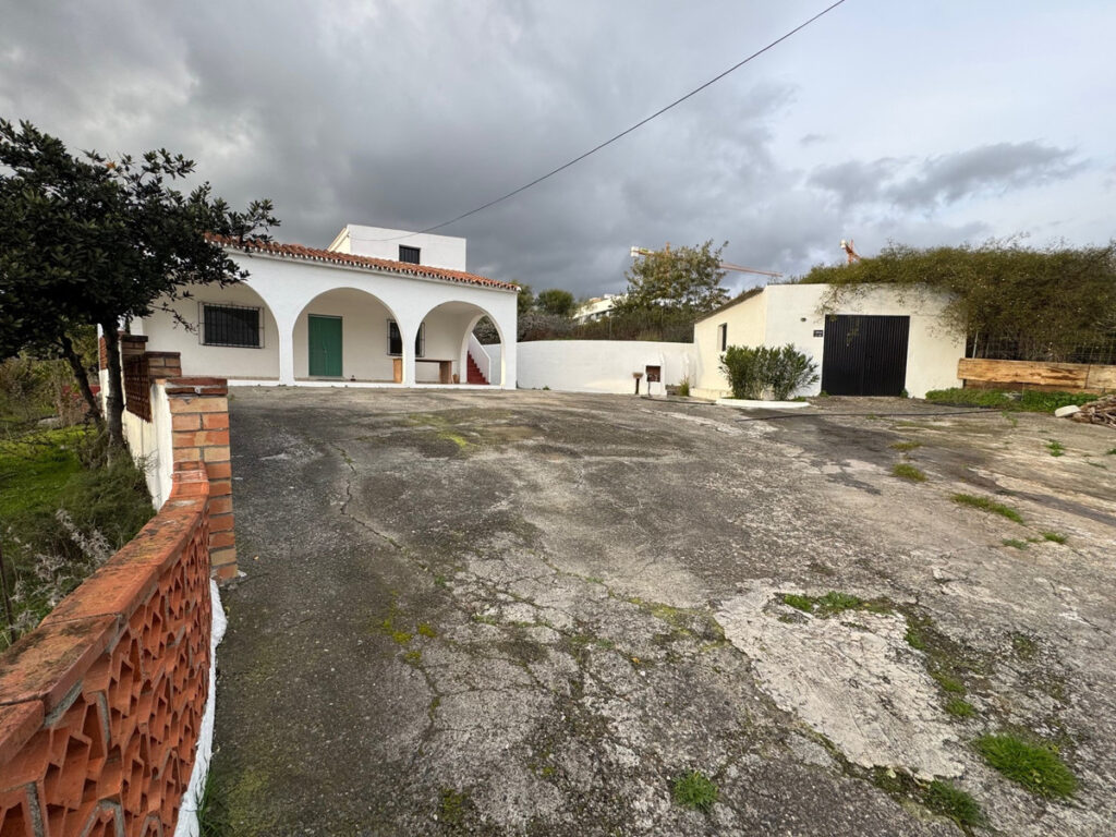 Detached Villa Estepona