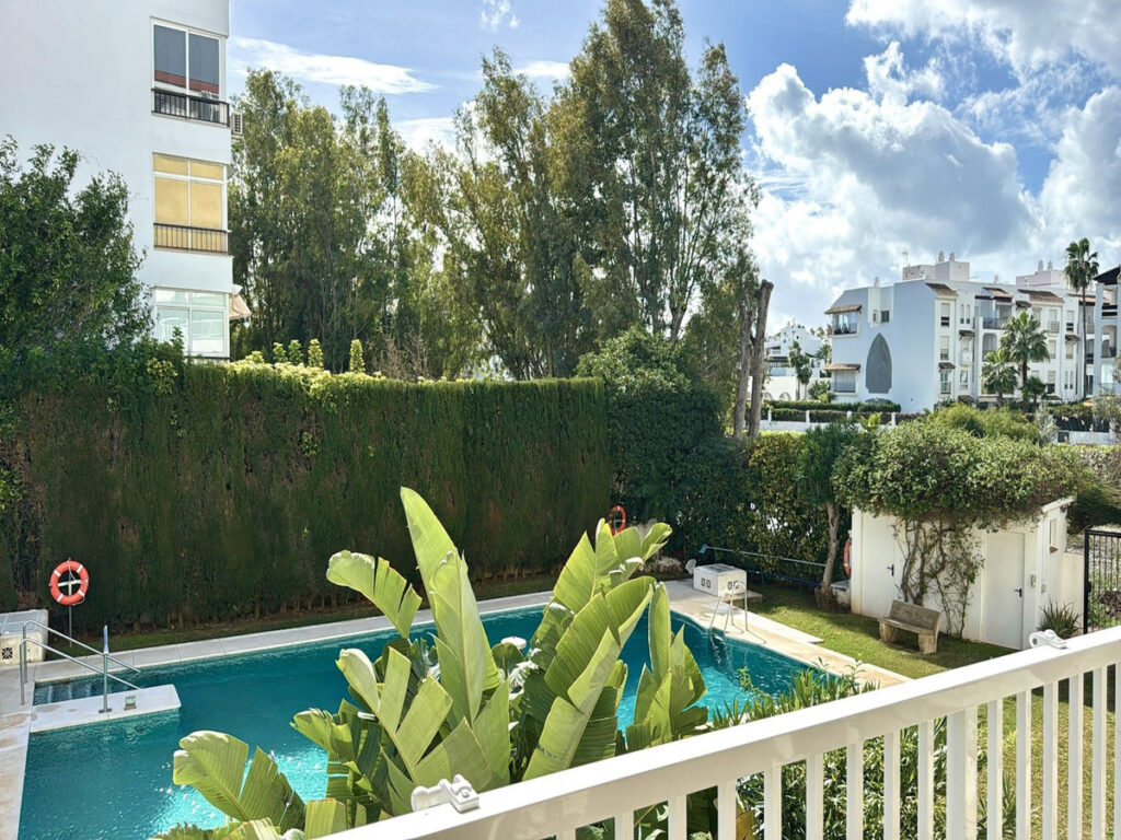 Middle Floor Apartment Marbella