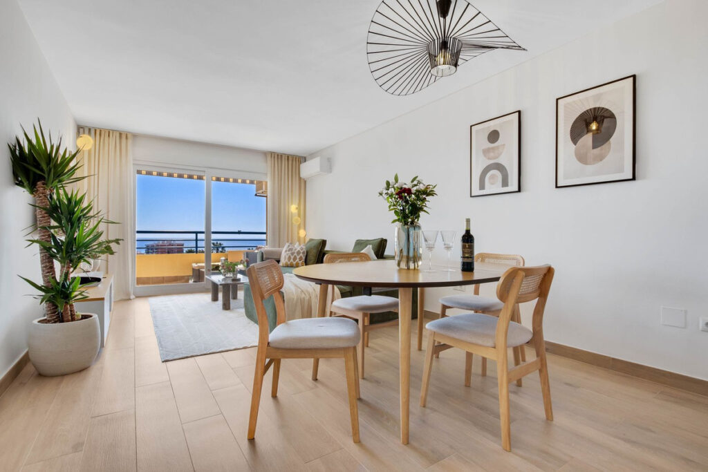 Middle Floor Apartment El Pinillo