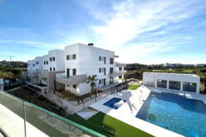 Middle Floor Apartment Estepona