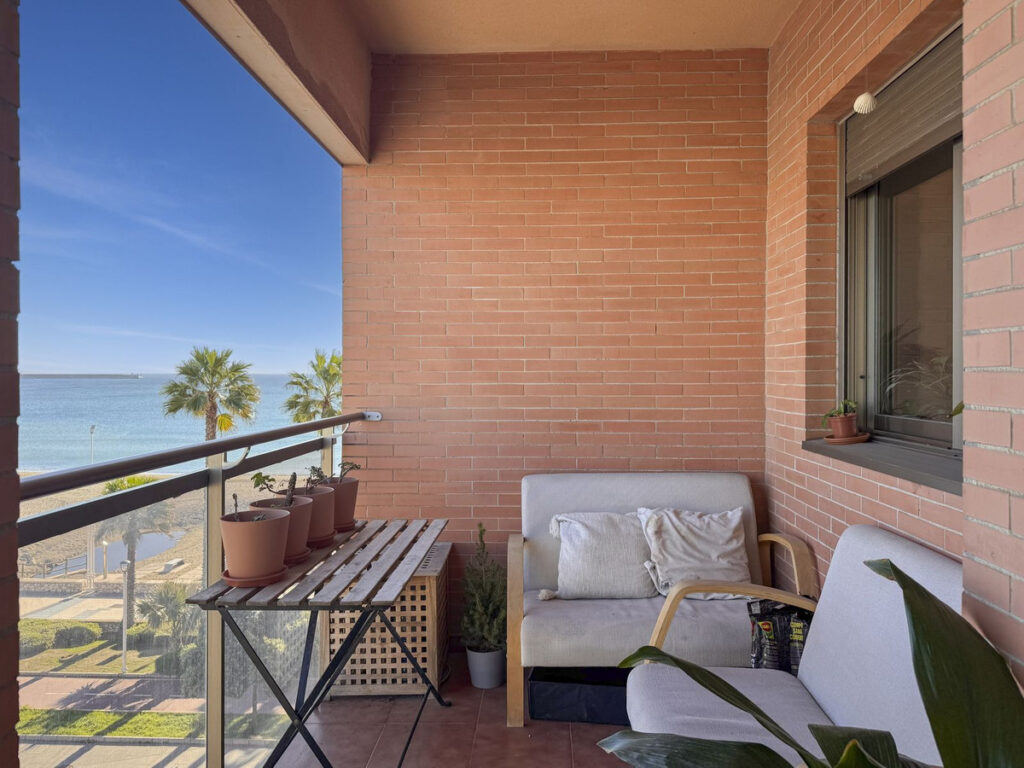 Middle Floor Apartment Huelin