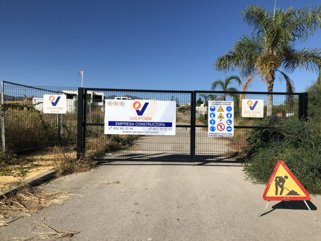 Residential Plot Selwo