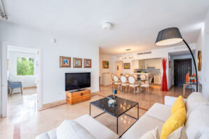 Middle Floor Apartment Río Real