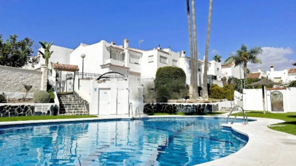 Semi-Detached House Estepona