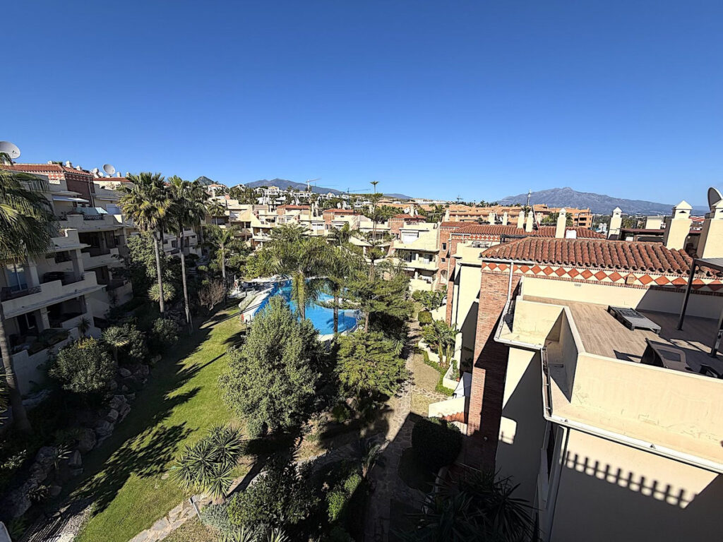 Top Floor Apartment Bel Air