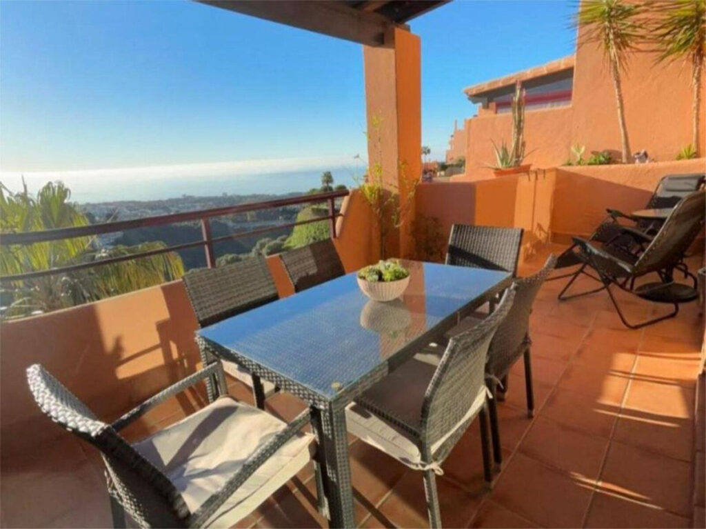 Middle Floor Apartment Calahonda