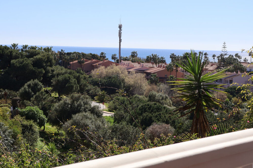 Top Floor Apartment El Faro