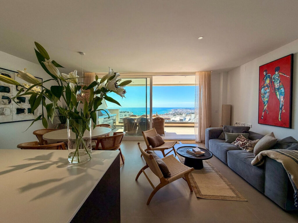 Top Floor Apartment Higueron