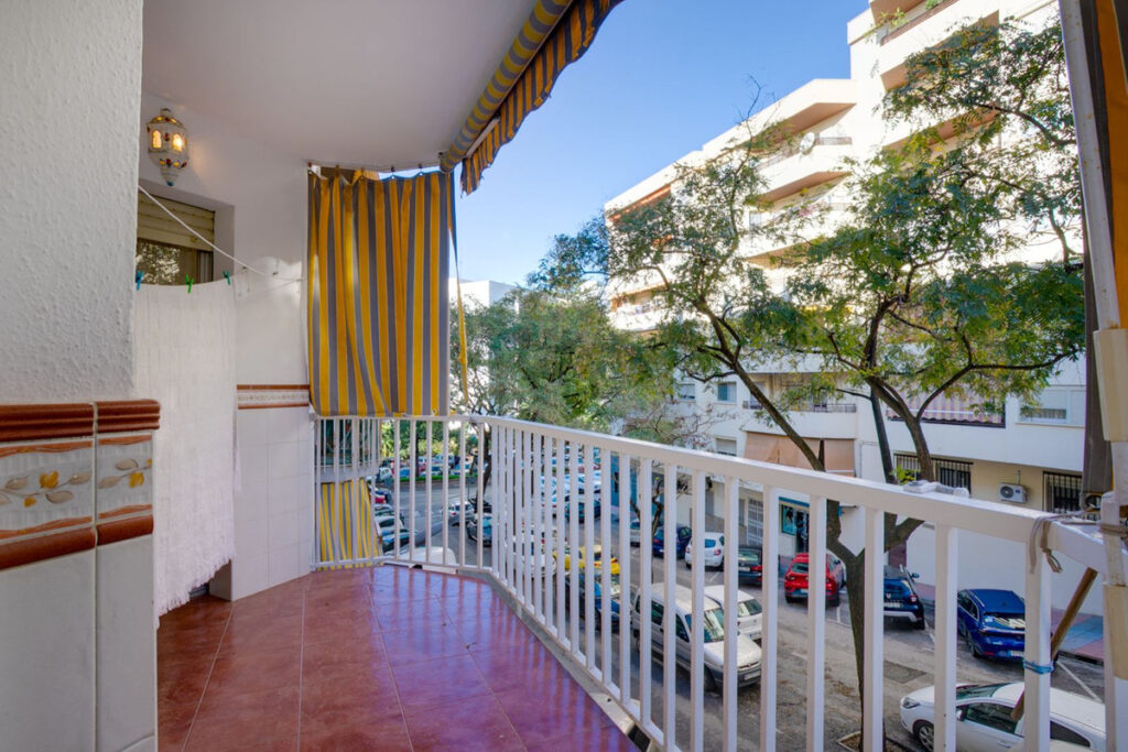 Middle Floor Apartment Estepona