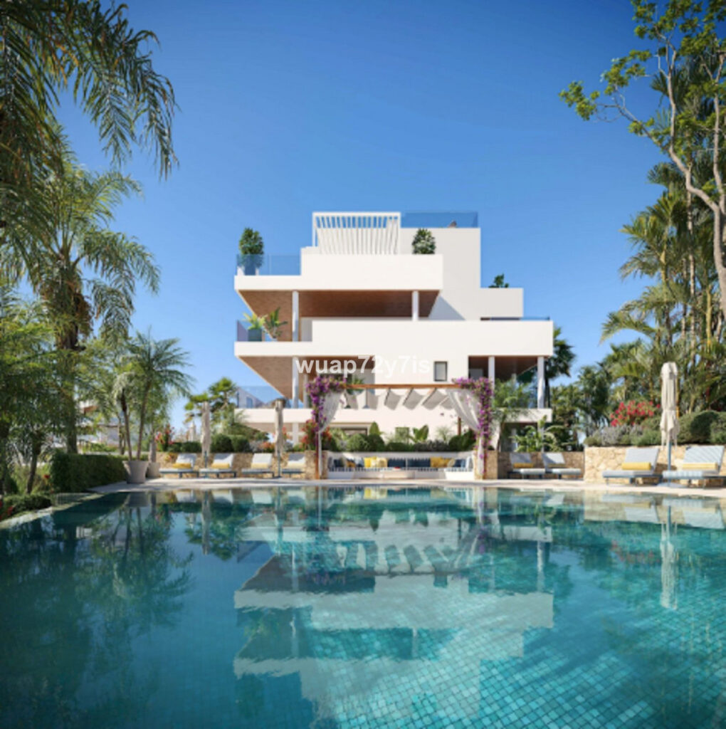 Middle Floor Apartment The Golden Mile