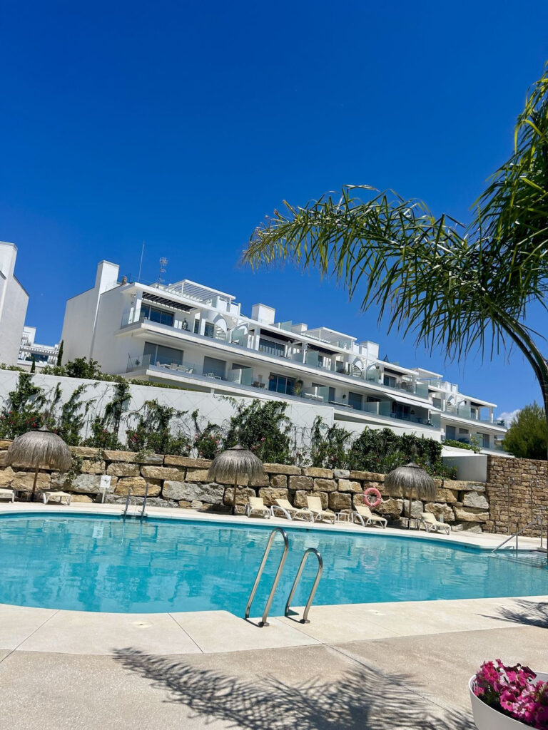 Middle Floor Apartment Cancelada