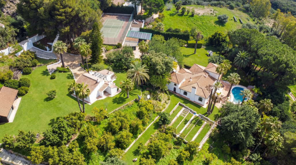 Finca – Cortijo Alhaurín el Grande