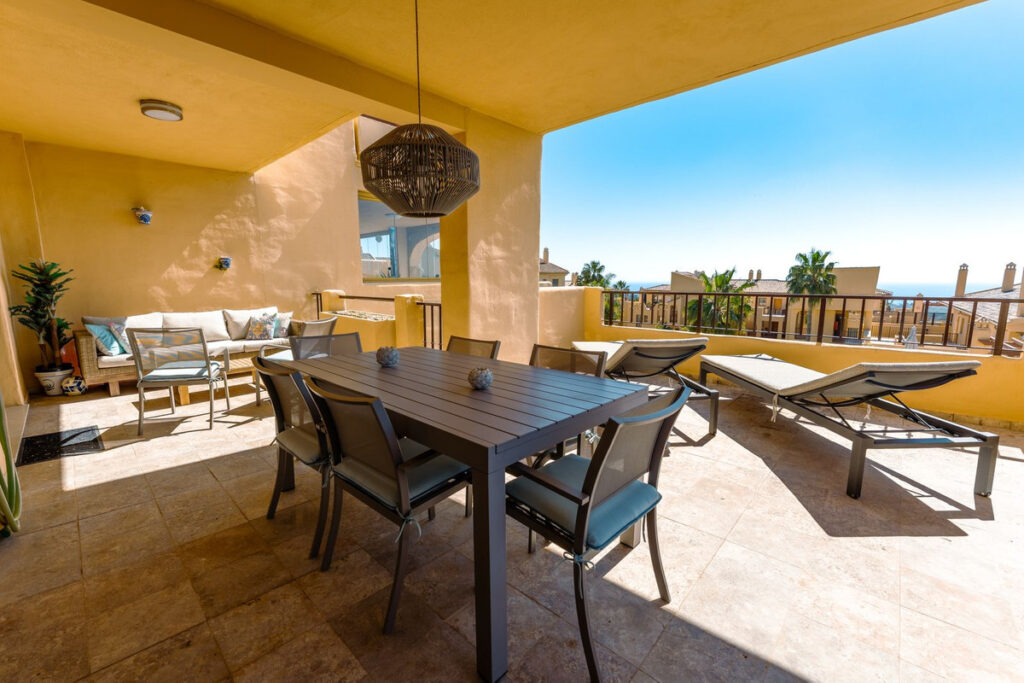 Middle Floor Apartment Atalaya