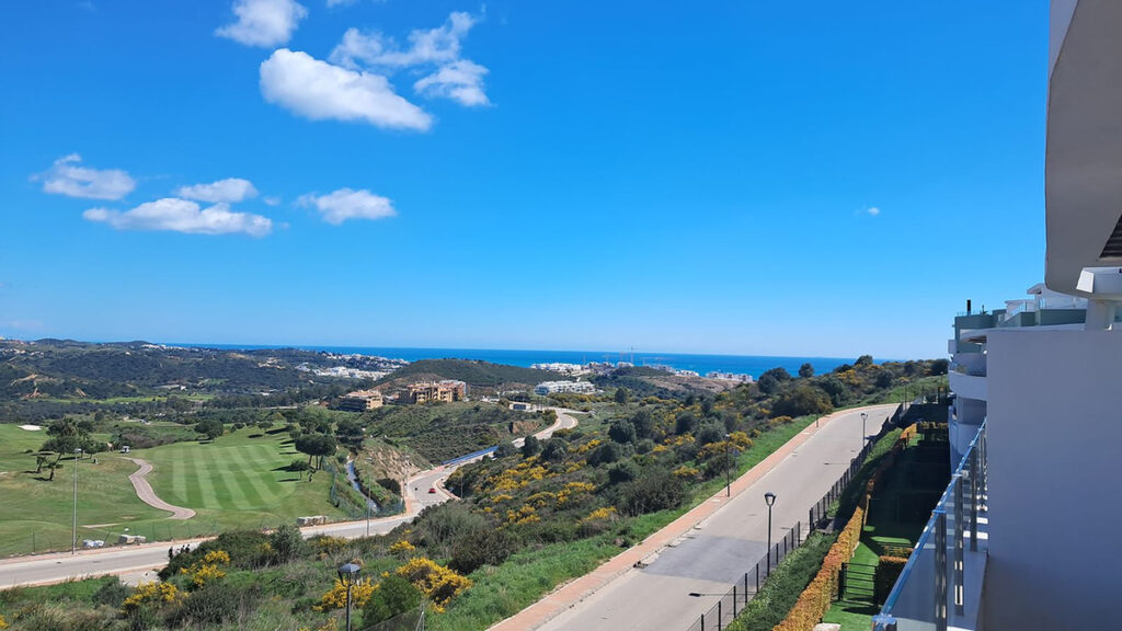 Middle Floor Apartment Calanova Golf