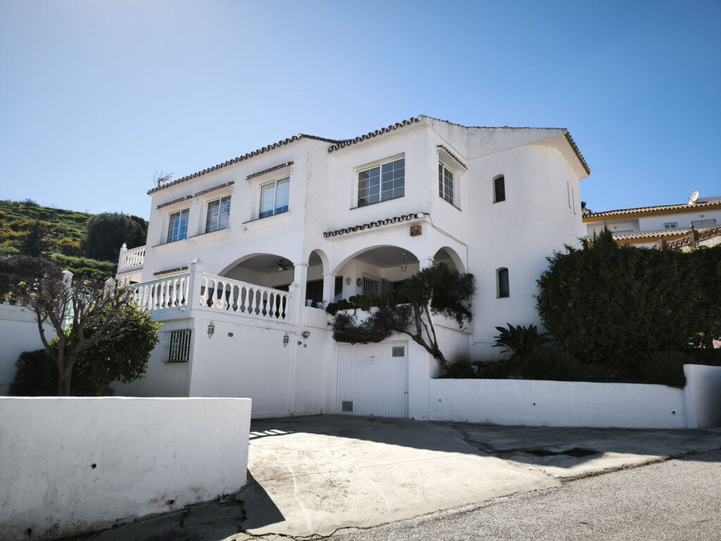 Detached Villa Cerros del Aguila