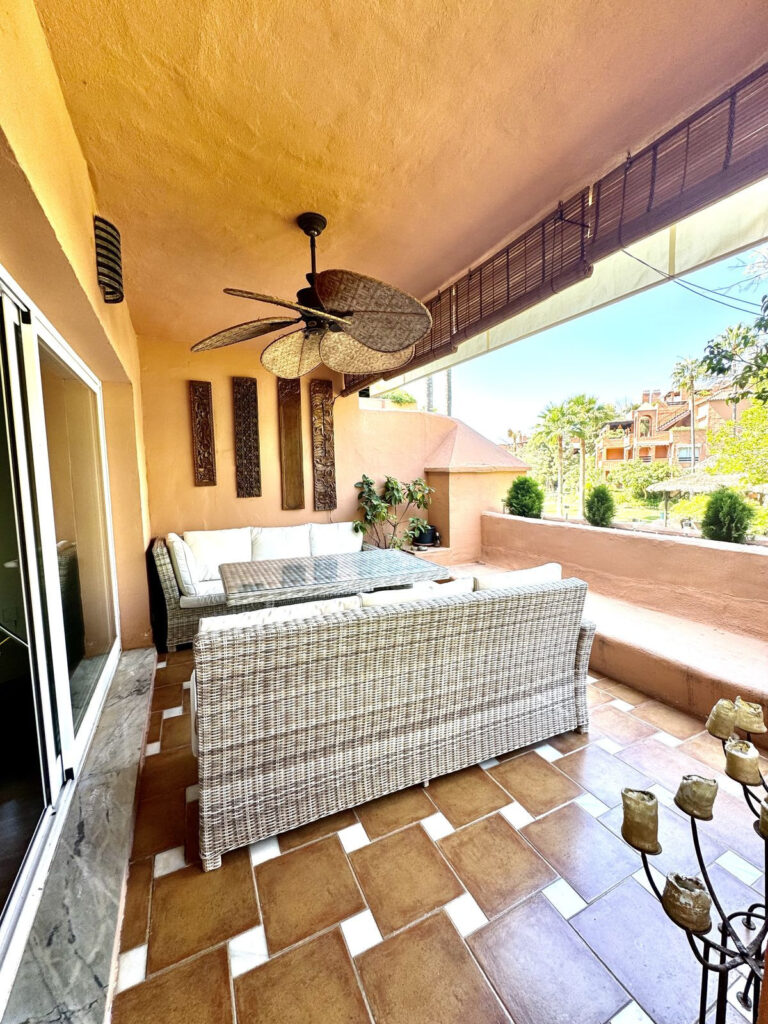 Middle Floor Apartment Guadalmina Baja