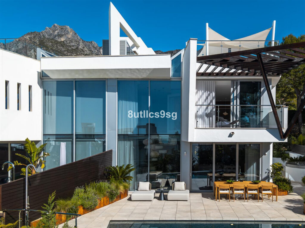 Semi-Detached House Sierra Blanca