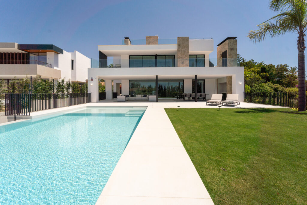 Villa In Nueva Andalucia Marbella